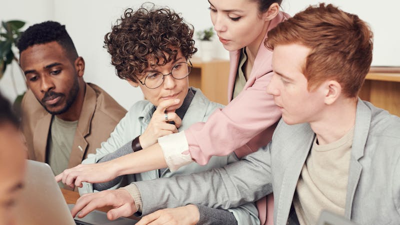 Subscription vs Agency - development service comparison